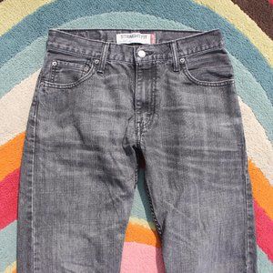 Black Straight Fit Jean Levis